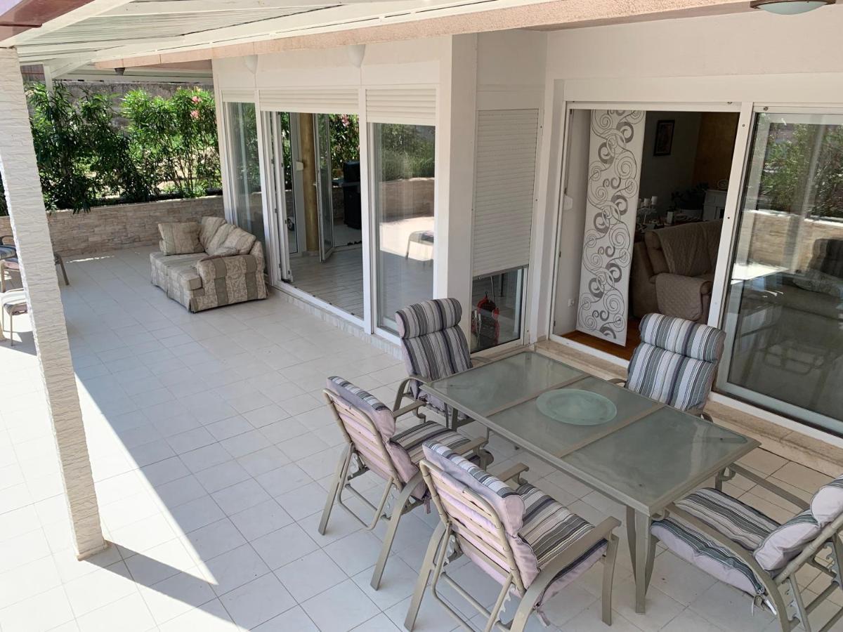 Relax Whit Big Terrace 170m2 Near The In *