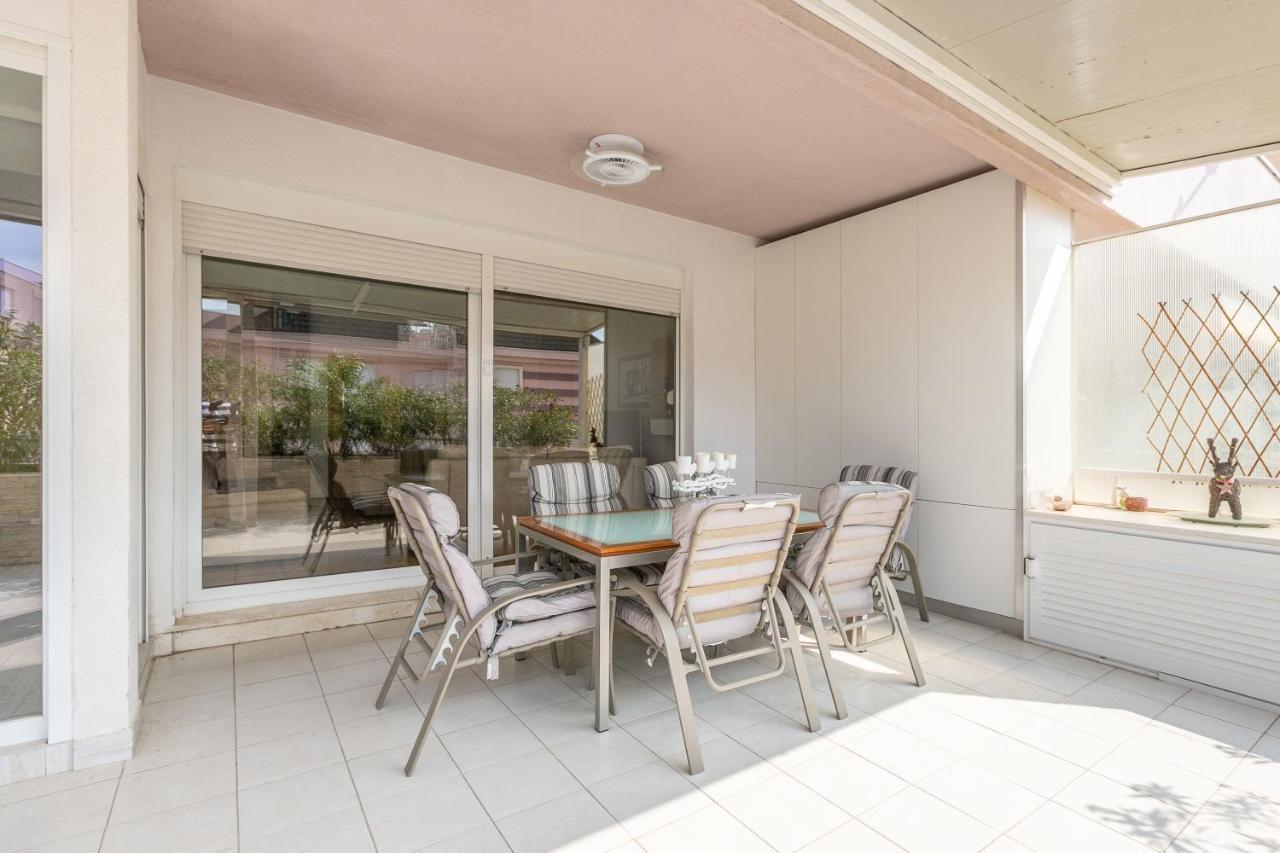 Relax Whit Big Terrace 170m2 Near The In *