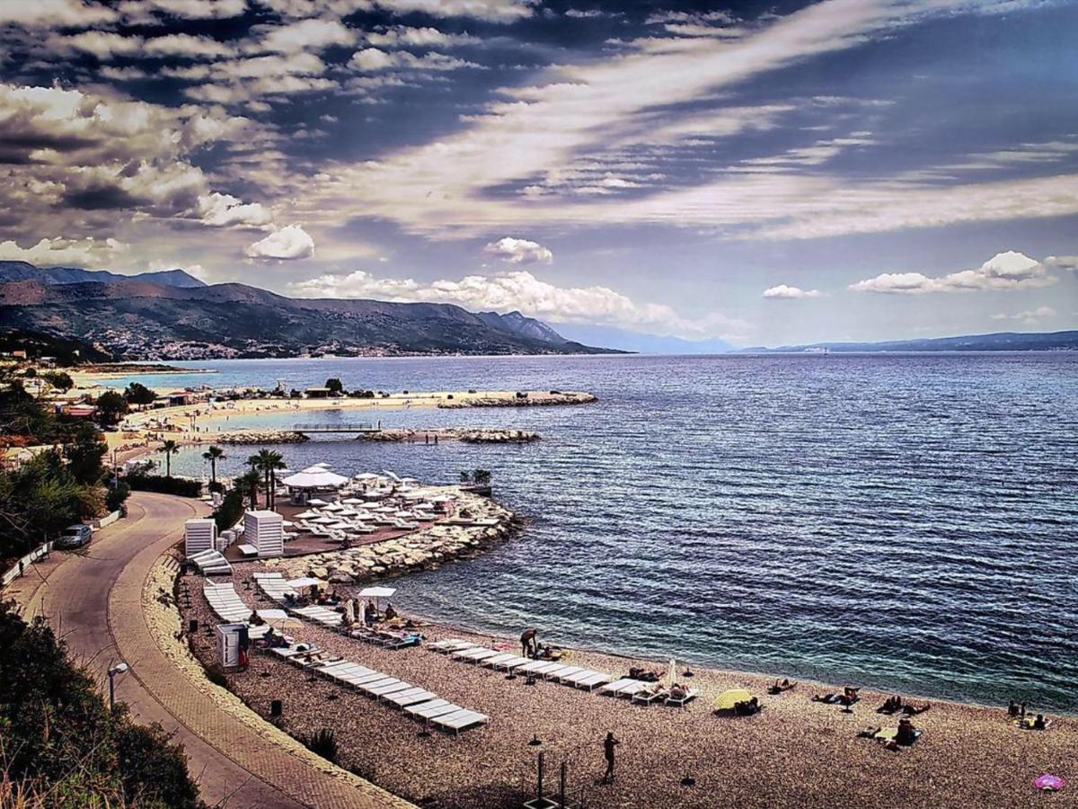 Apartment Relax Whit Big Terrace 170m2 Near The *