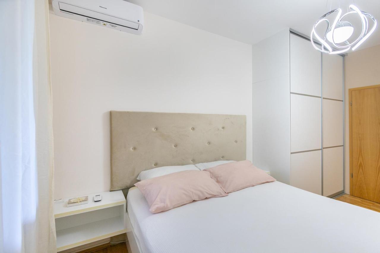 Apartment Relax Whit Big Terrace 170m2 Near The Split